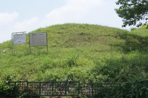 Bullo-dong Ancient Tomb Park3
